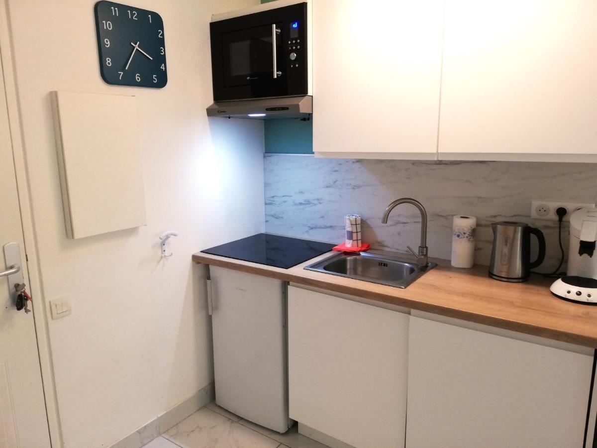 Appartement 3 Pieces Piscine Proche Plage Et Cannes Luaran gambar