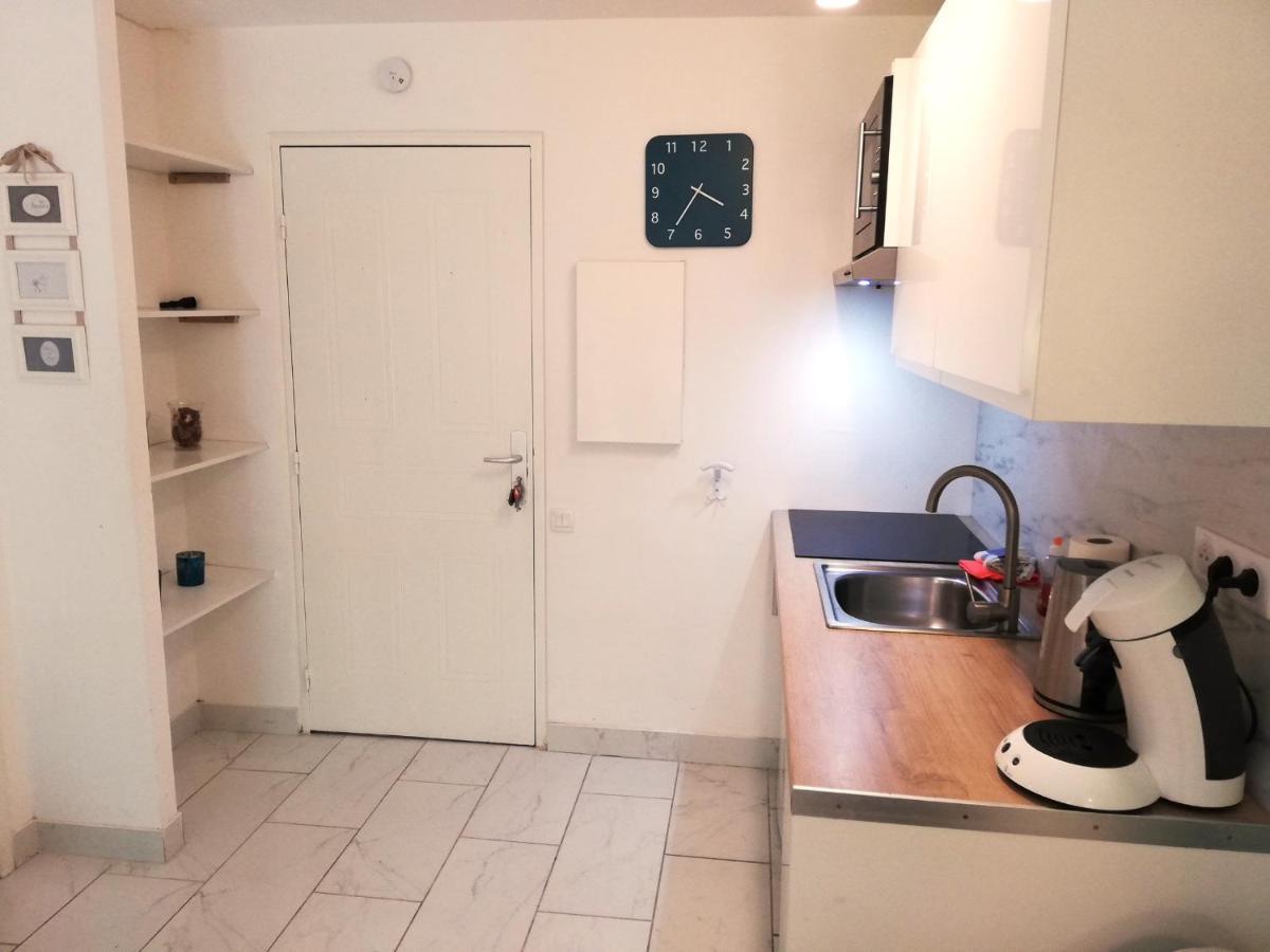 Appartement 3 Pieces Piscine Proche Plage Et Cannes Luaran gambar